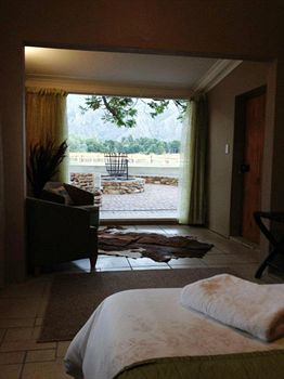 Фото Oaksrest Vineyards