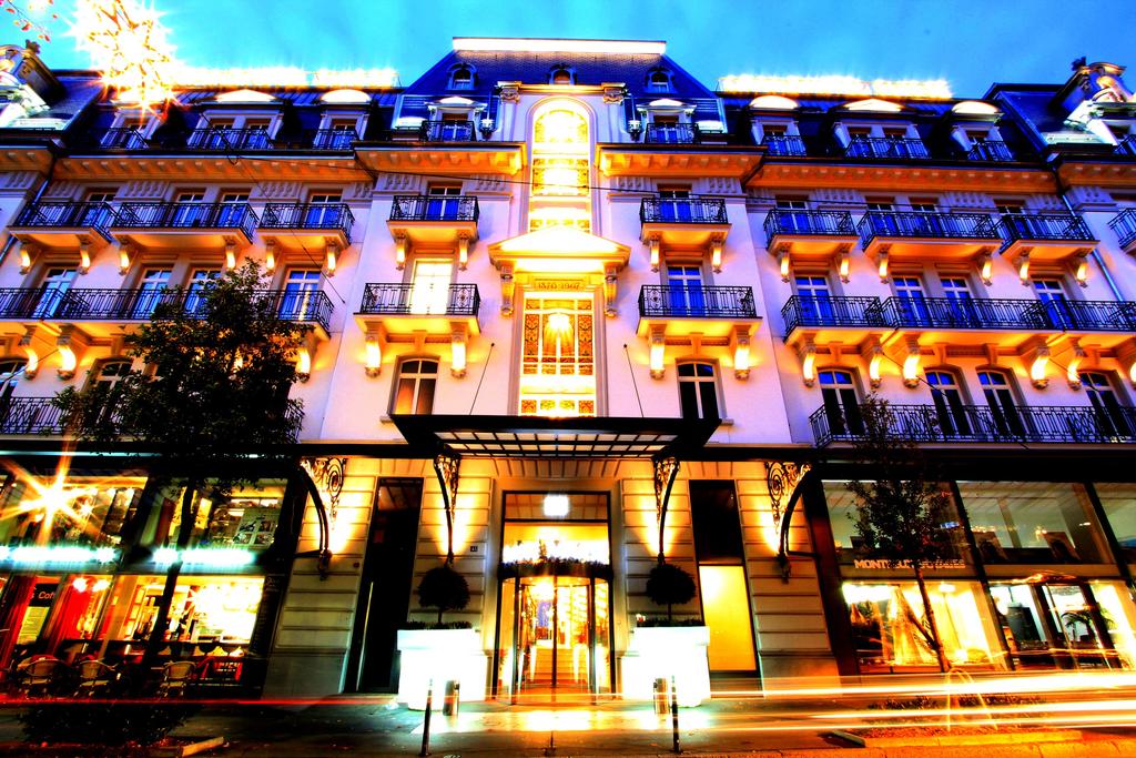 Фото отеля 1