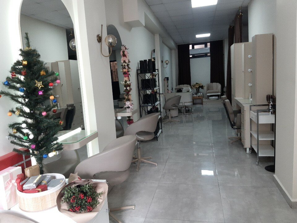 Zen Ladies' Hairdresser