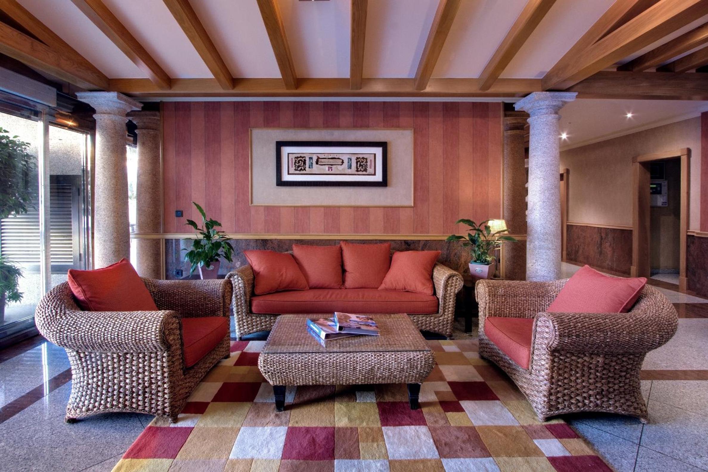 Фото Mediterraneo Real Apartamentos Turísticos