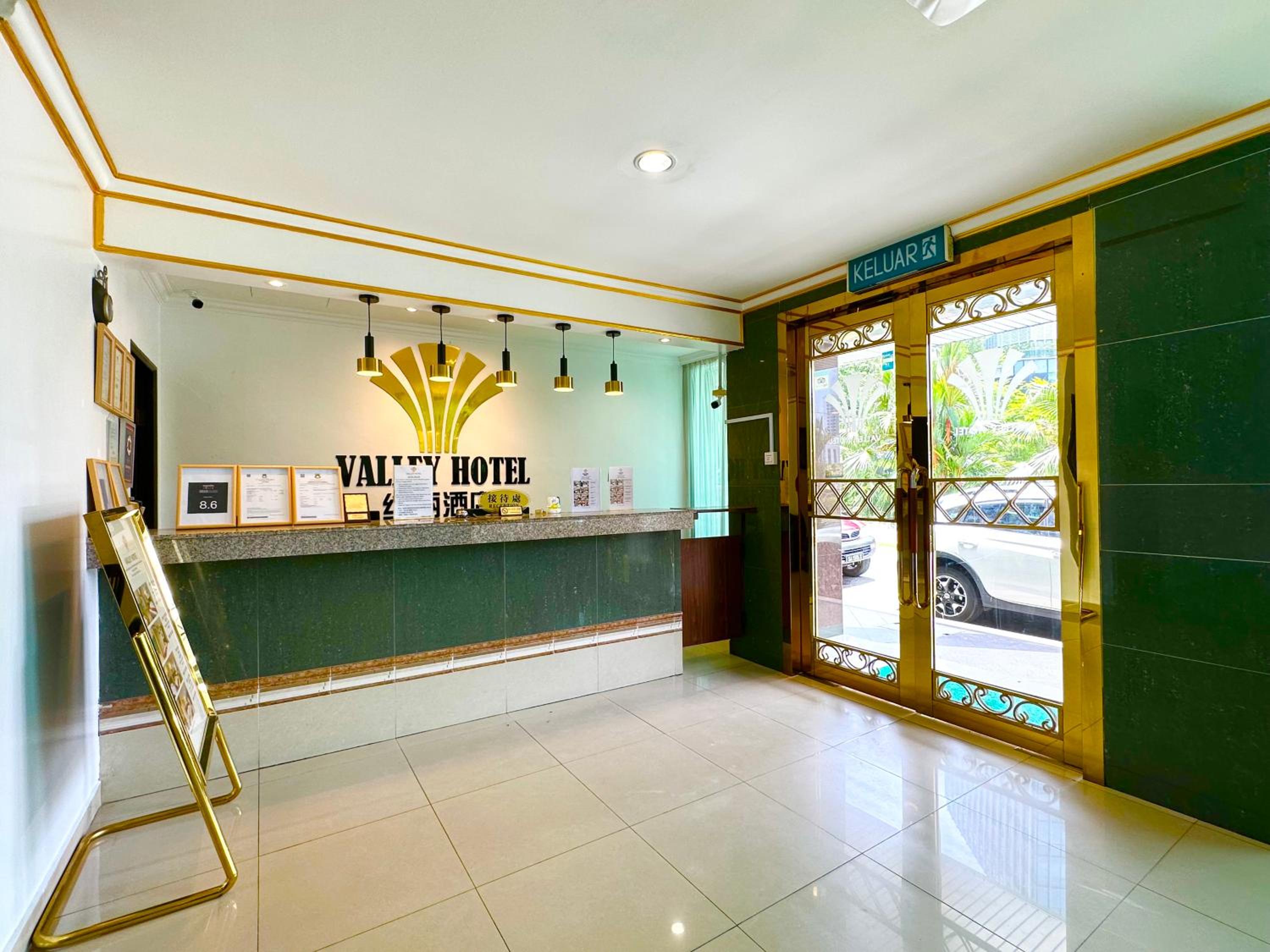Фото Valley Hotel