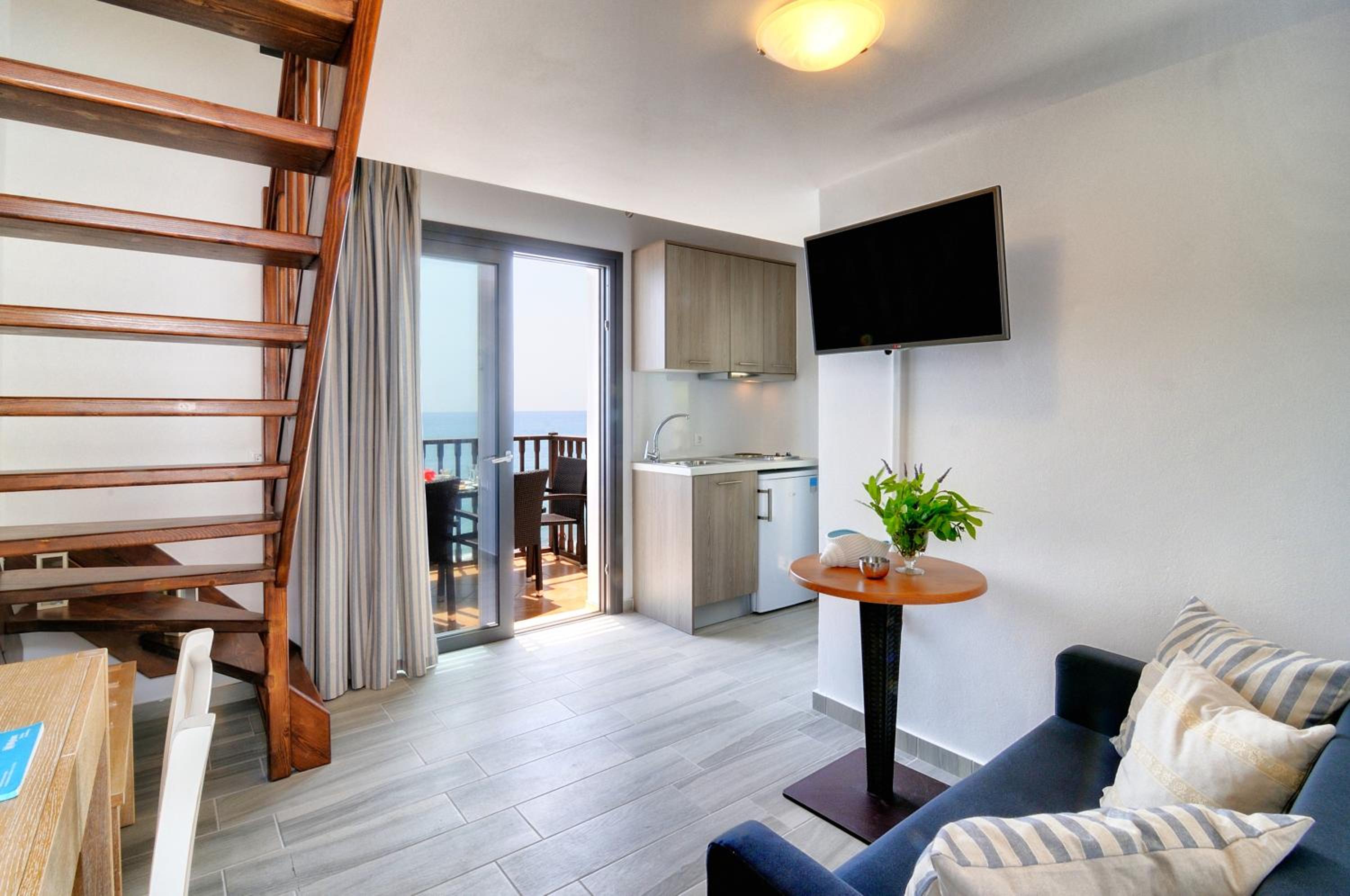 Фото Myrtos Mare Suites