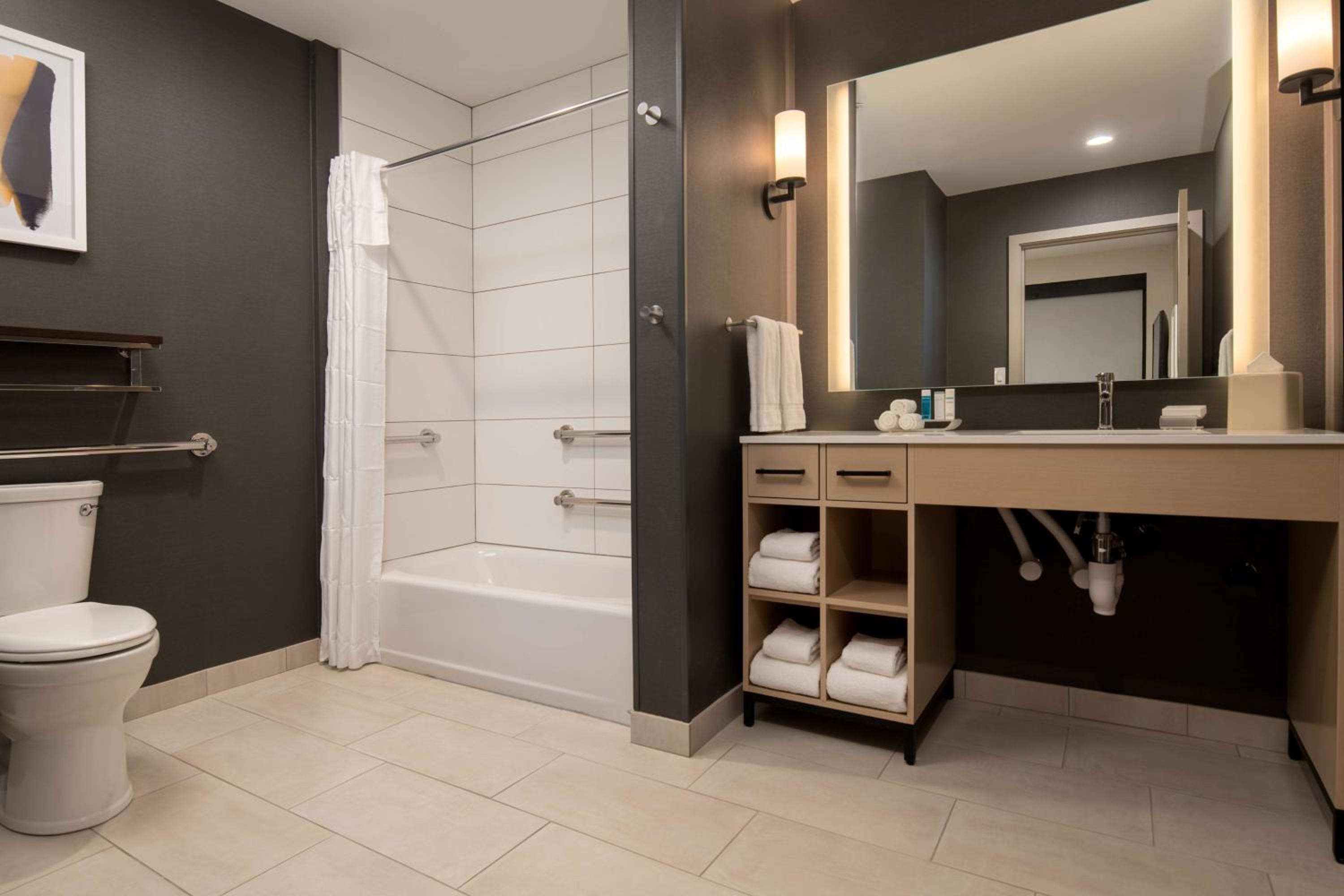 Фото Homewood Suites by Hilton Belmont