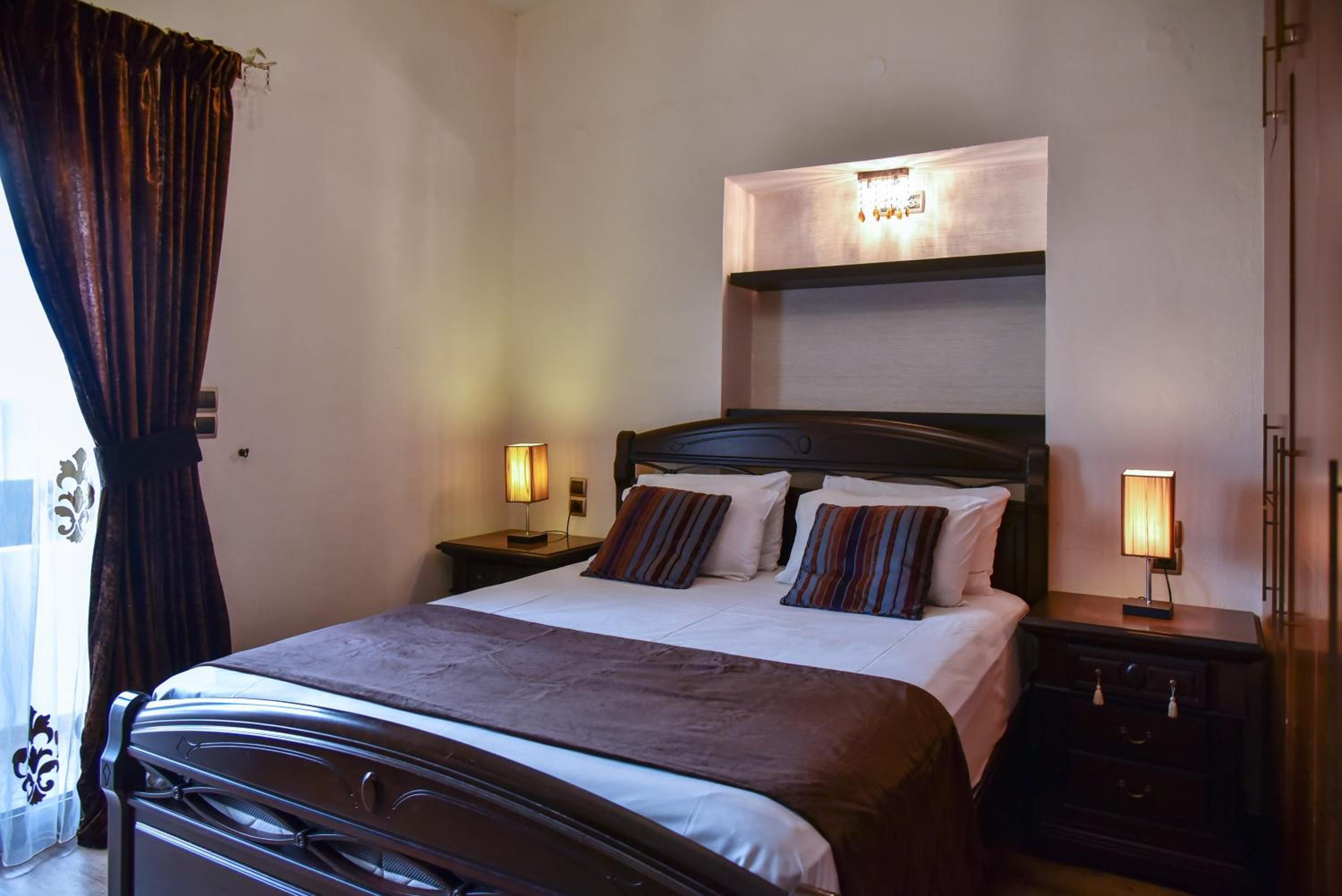 Фото Iraklis Studios & Apartments