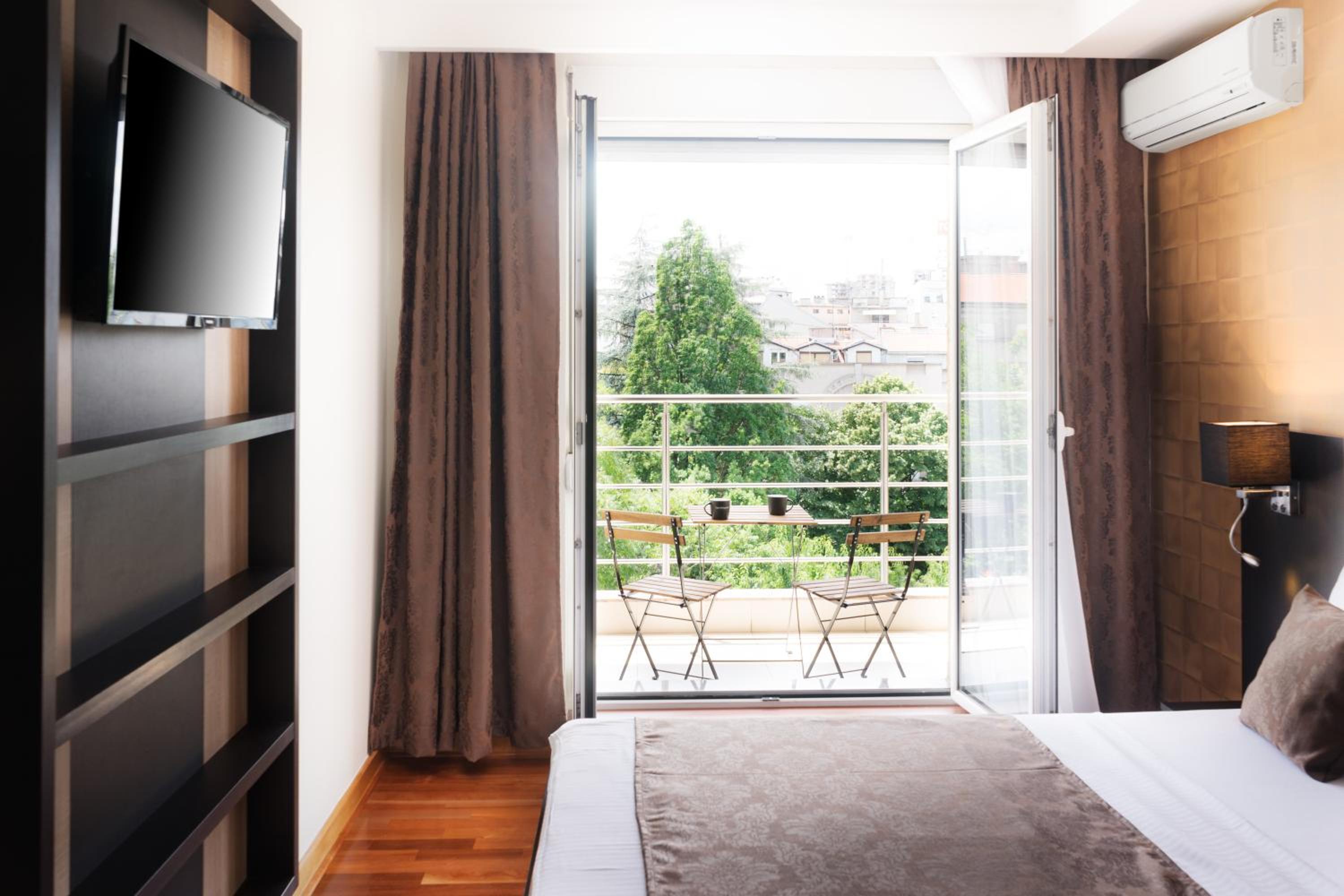 Фото Feel Belgrade Apartments