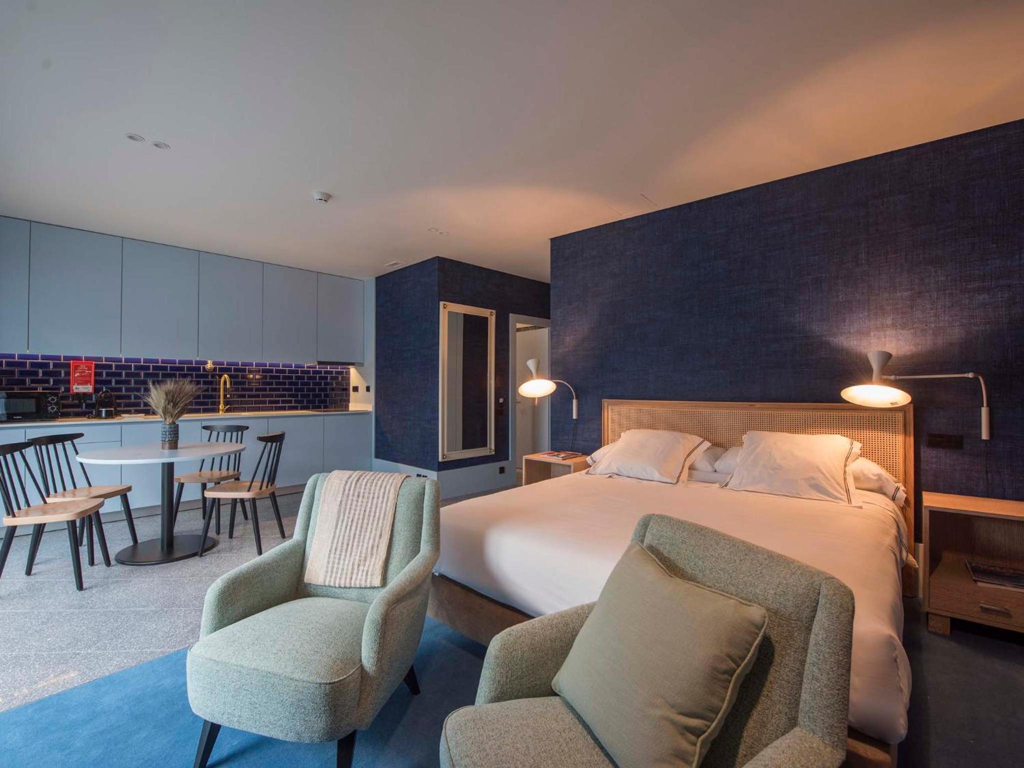 Фото Apartamentos The Arc Carrís