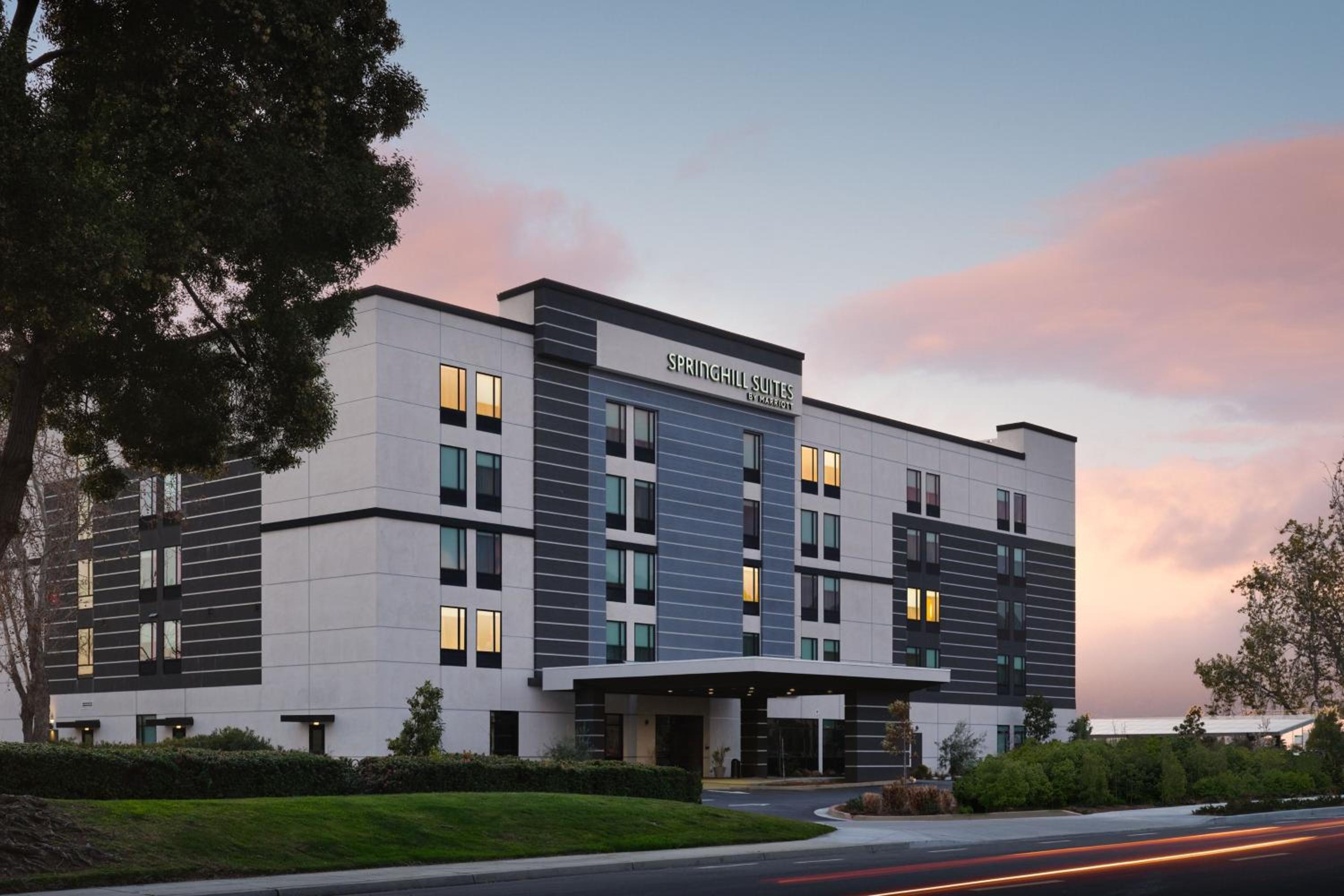 Фото SpringHill Suites by Marriott Milpitas Silicon Valley