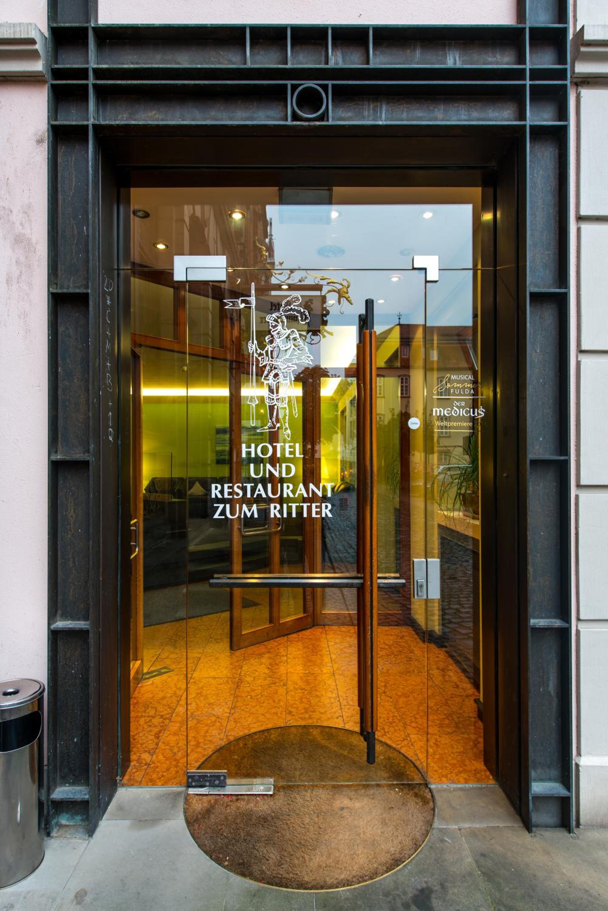 Фото Hotel Zum Ritter