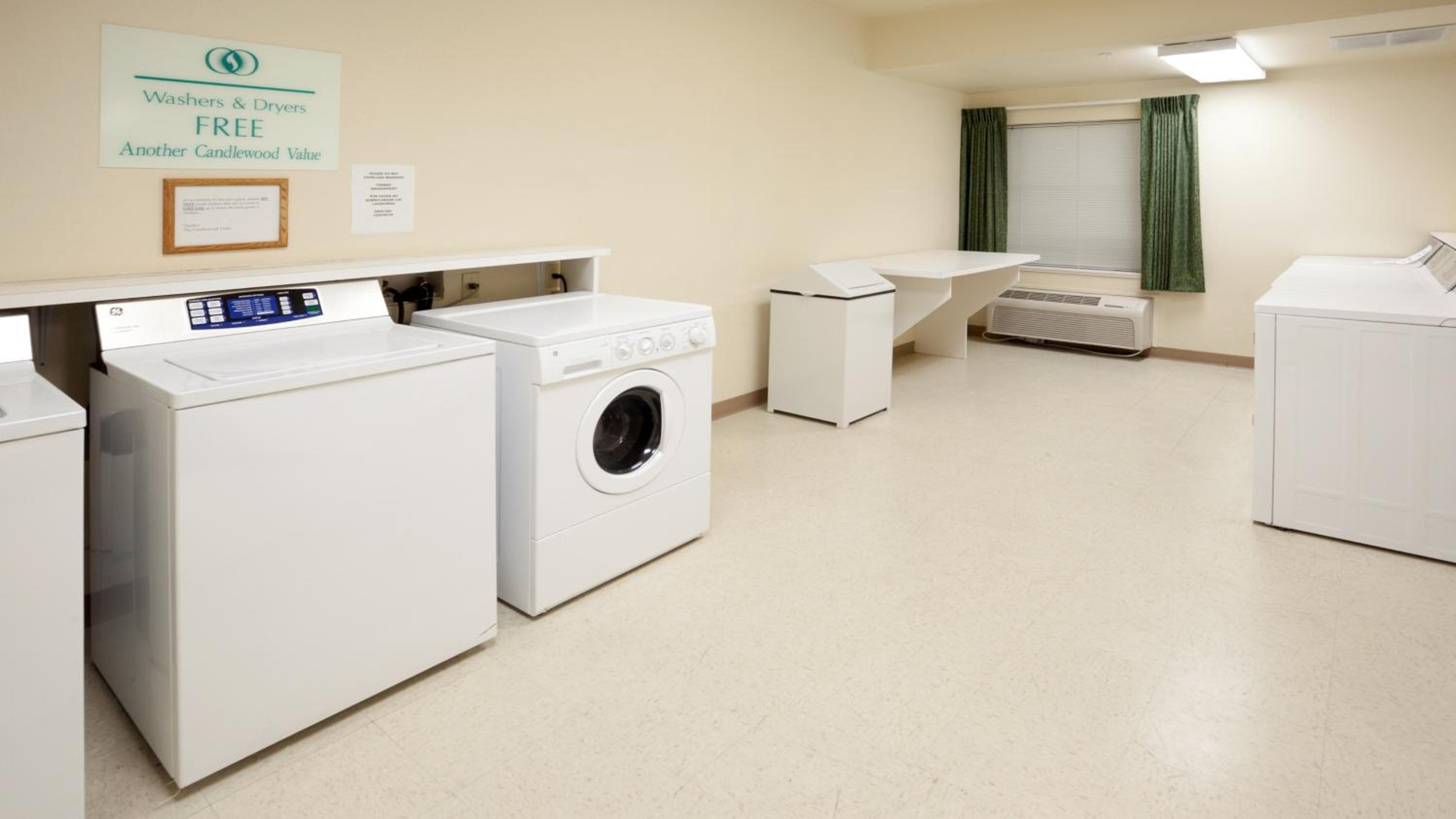 Фото Candlewood Suites Austin-Round Rock, an Ihg Hotel