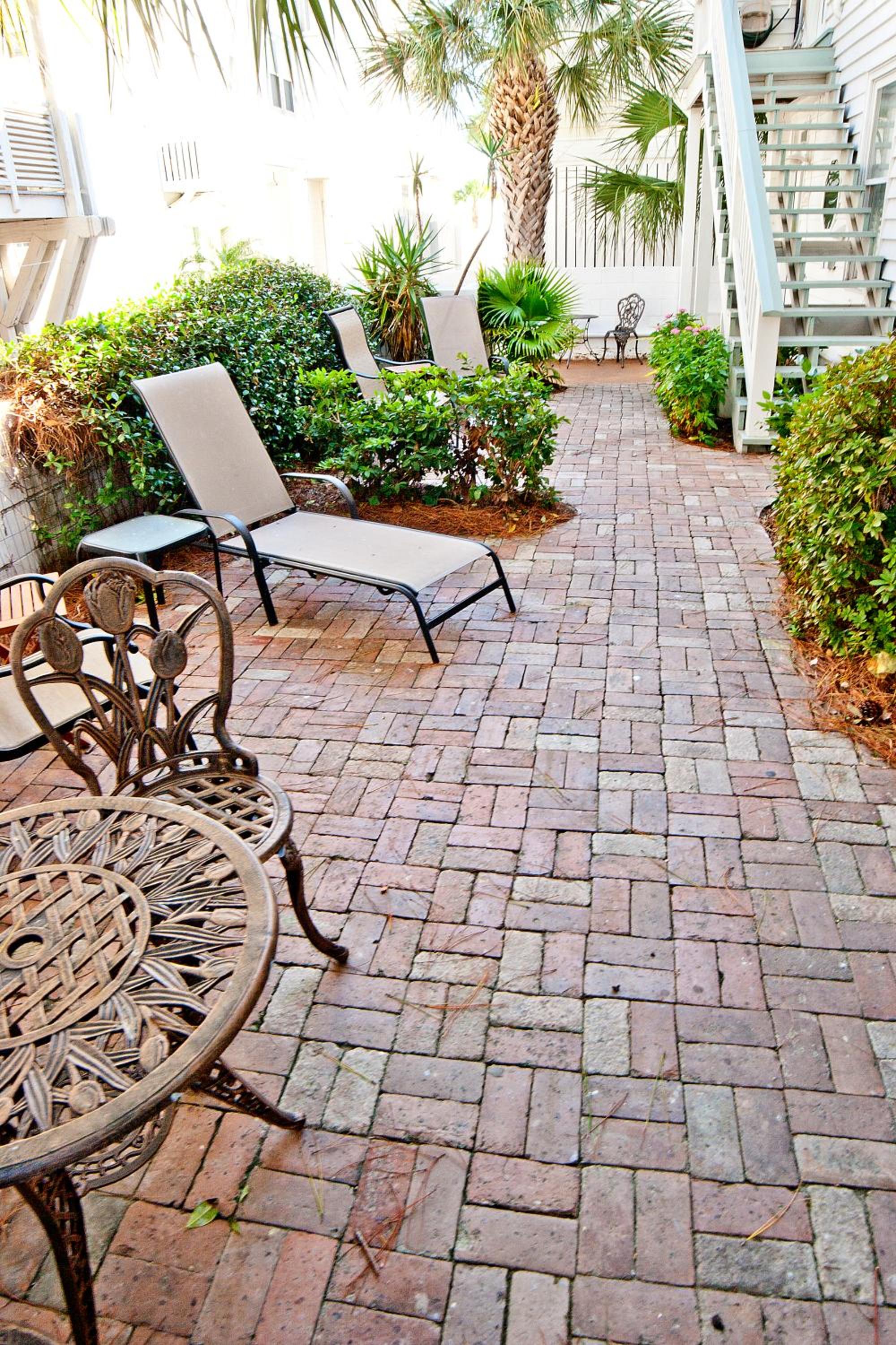 Фото DeSoto Beach Gardens