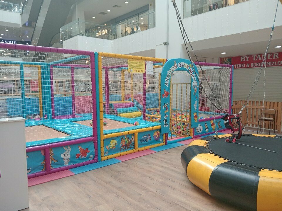 Playground Action Game Park, Istanbul, photo