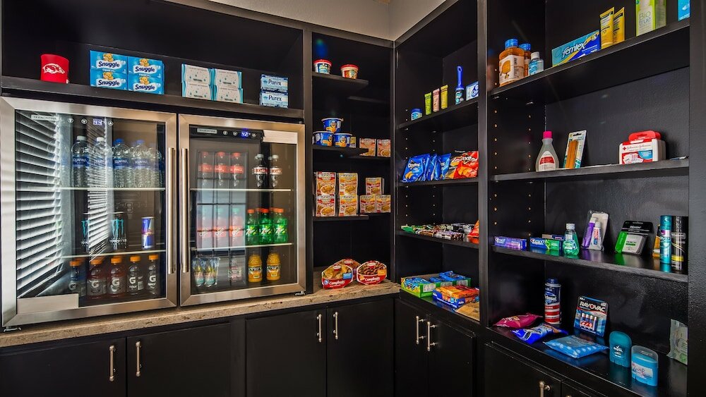 Фото Best Western Sherwood Inn & Suites