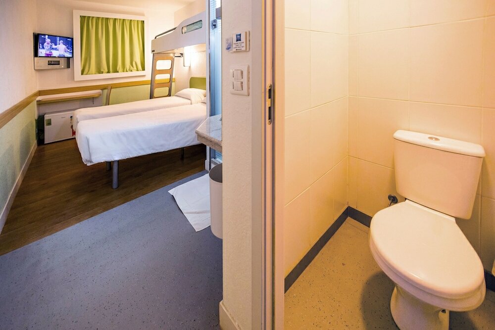 Фото Ibis Budget Maringa