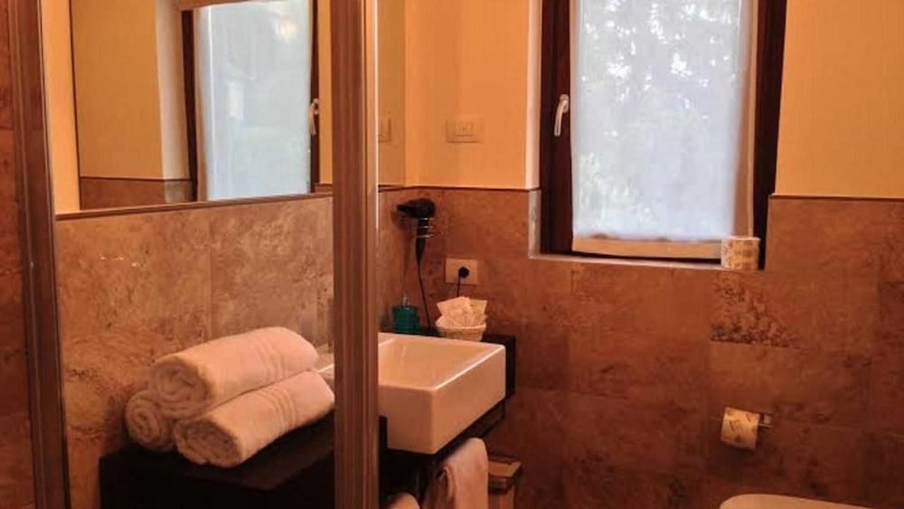 Фото Charming Bellagio Boutique Hotel