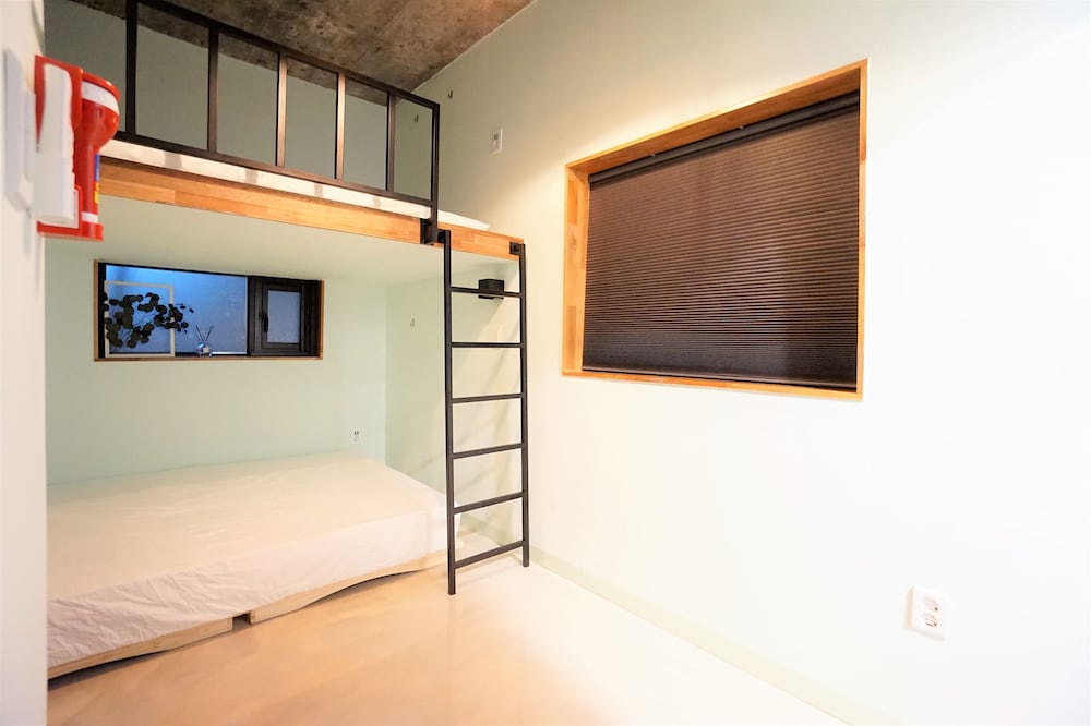 Фото Seoul Cube Ewha - Hostel