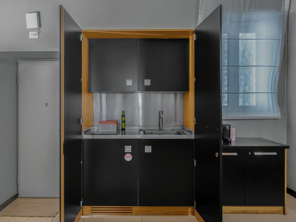 Фото The Telegraph Suites