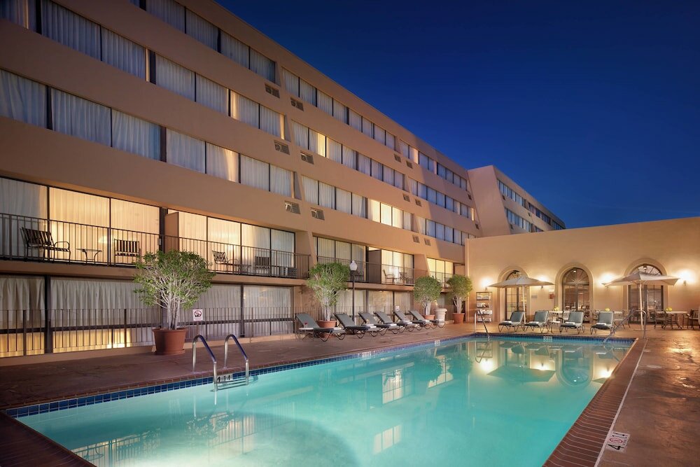 Фото Sheraton Pasadena