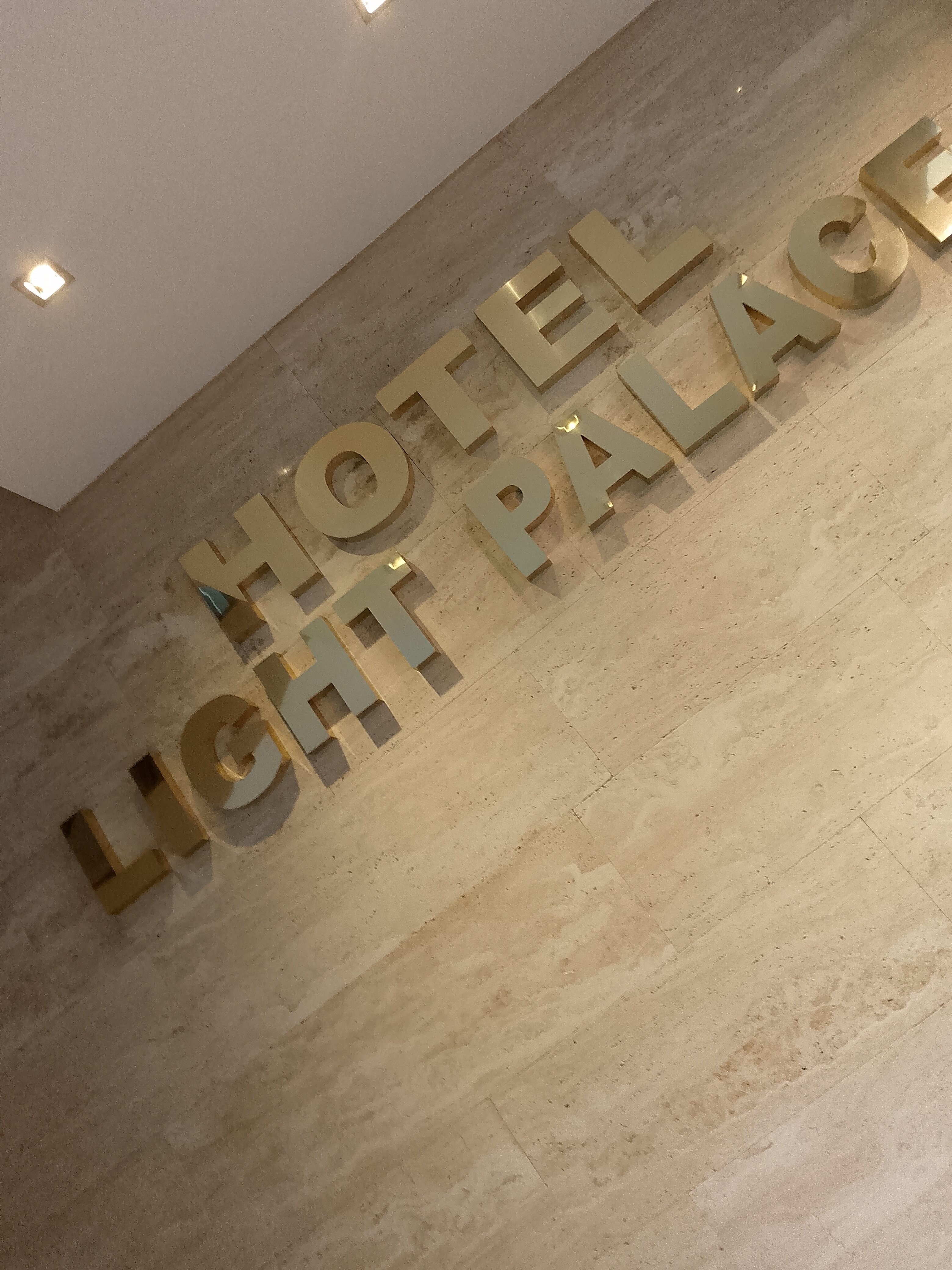 Фото Лайт Палас