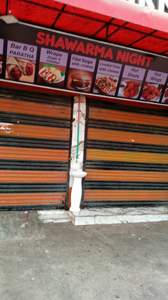 Restaurant Shawarma night piza shop, Lahore, photo