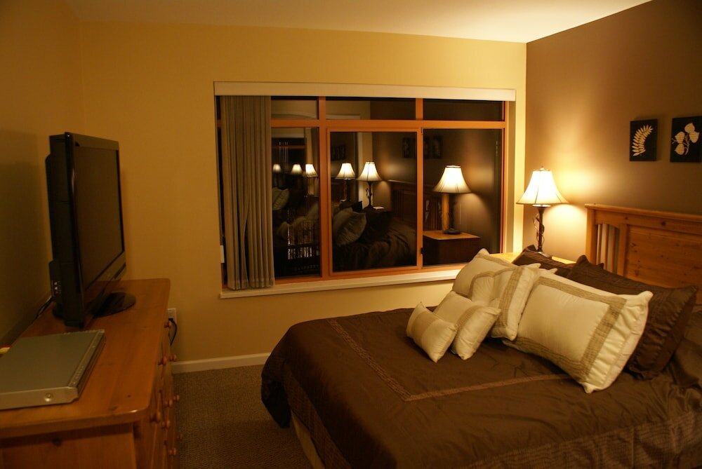 Фото Whistler Superior Properties