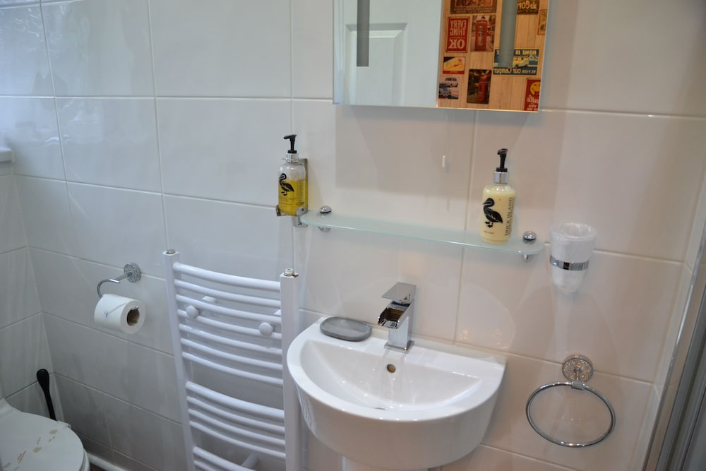 Фото The Arthington Guest House