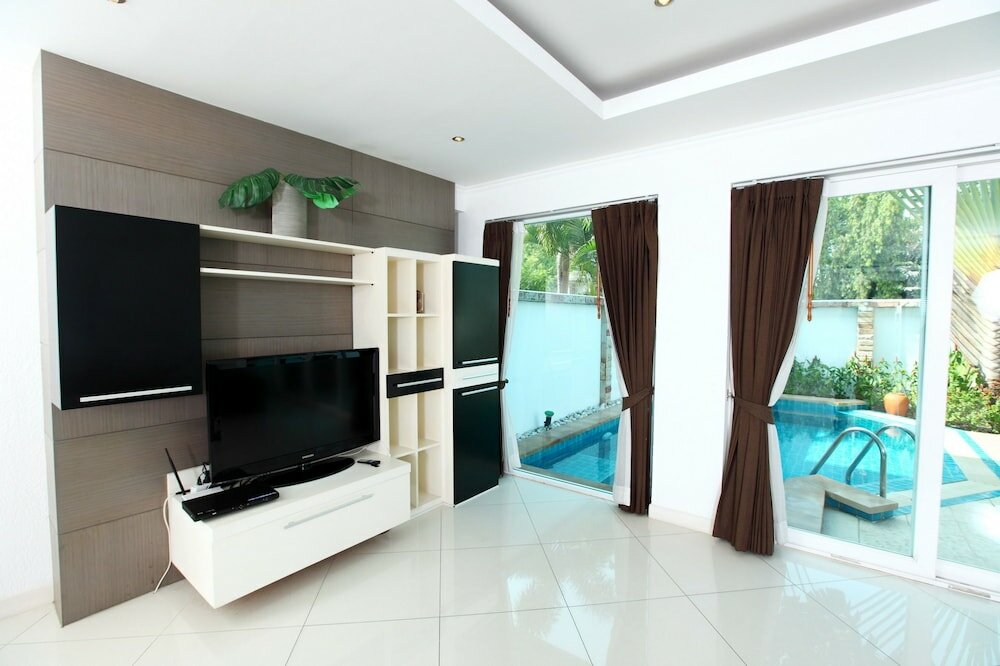 Фото Tabaluga Pool Villa Hotel