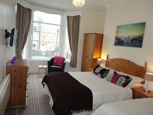 Апартаменты 45 The Square Holiday Apartments в Скарборо