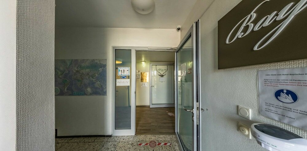 Фото Hotel Bayrischer Hof