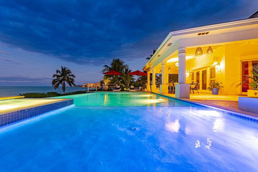 Фото Villa North Winds Orange Hill