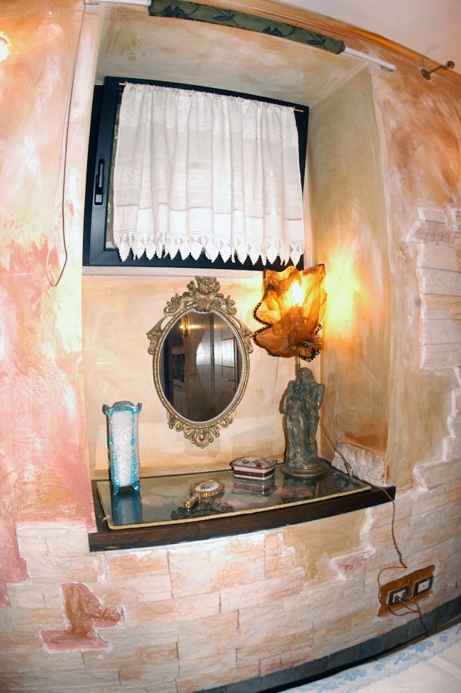 Фото Hospitales del Pellegrino Trastevere