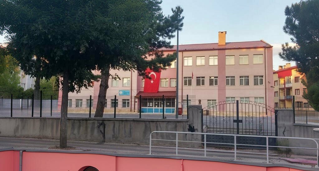 Primary school Vali Resit Pasa Ilkogretim Okulu, Sivas, photo