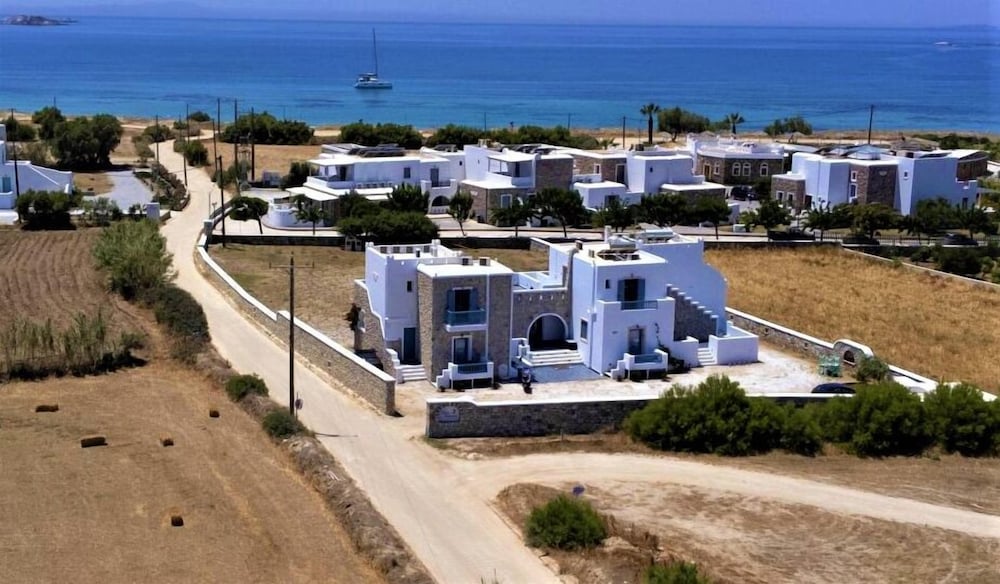 Фото Blue Harmony Apartments