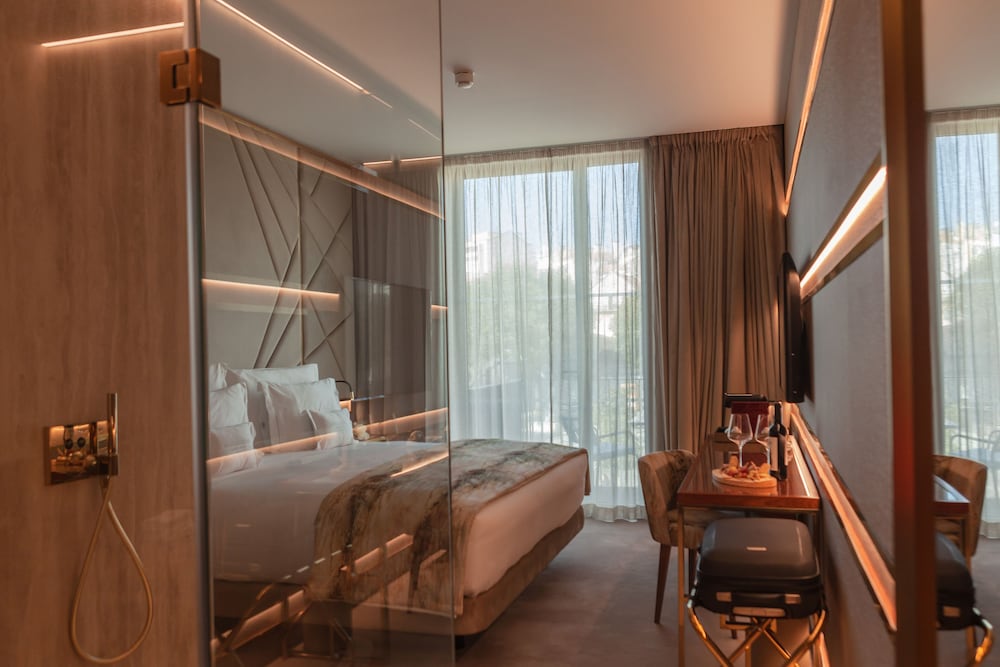 Фото Wine & Books Lisboa Hotel