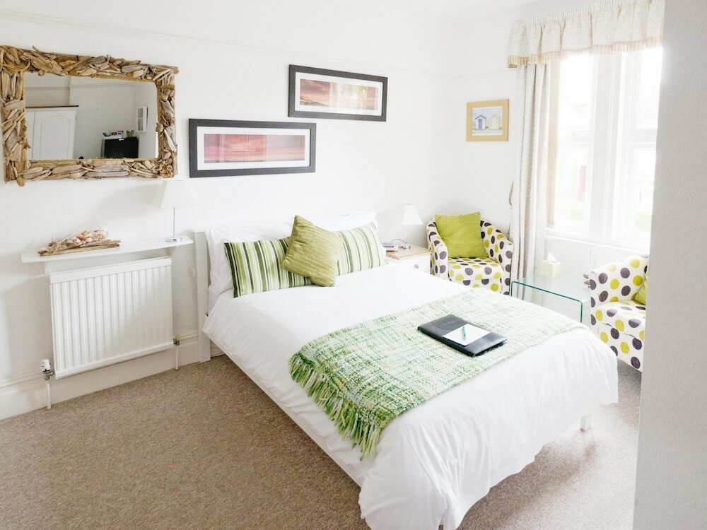 Фото Southern Breeze Lodge