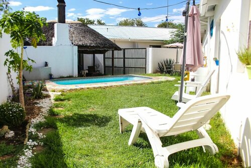 Гостиница Kate's Nest Guesthouse в Намибии