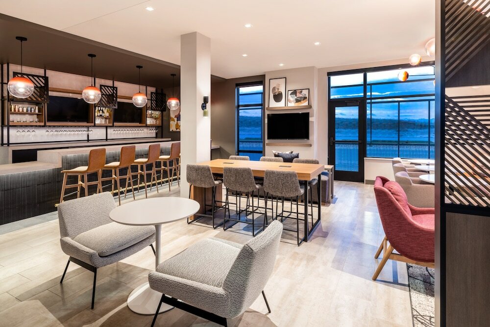 Фото Atwell Suites Denver Airport Tower Road, an Ihg Hotel