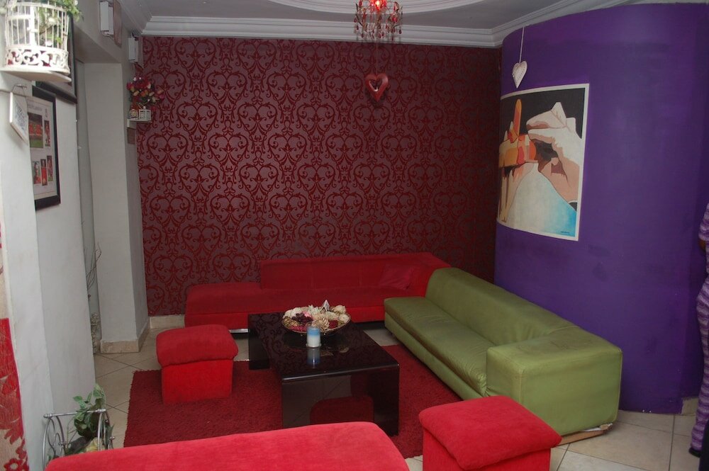 Фото Dcove Hotel & Suites