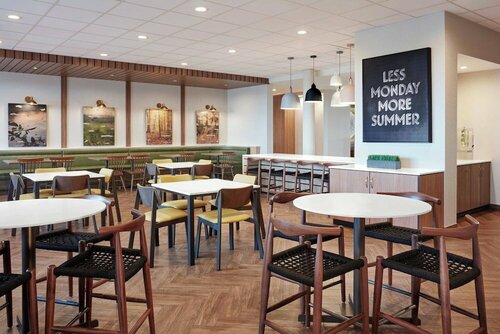 Гостиница Fairfield Inn & Suites by Marriott Grand Rapids North в Гранд-Рапидс