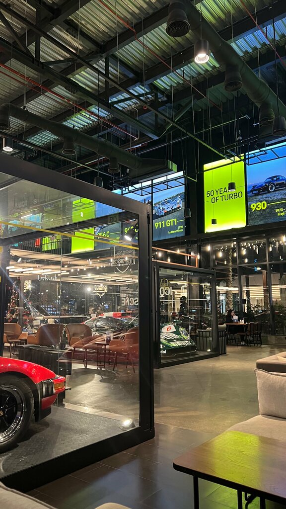 Restaurant Drvn Coffee, Dubai, photo