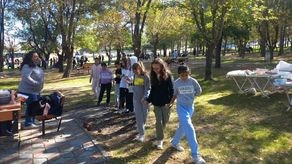 School Kardesler Middle School, Eskisehir, photo
