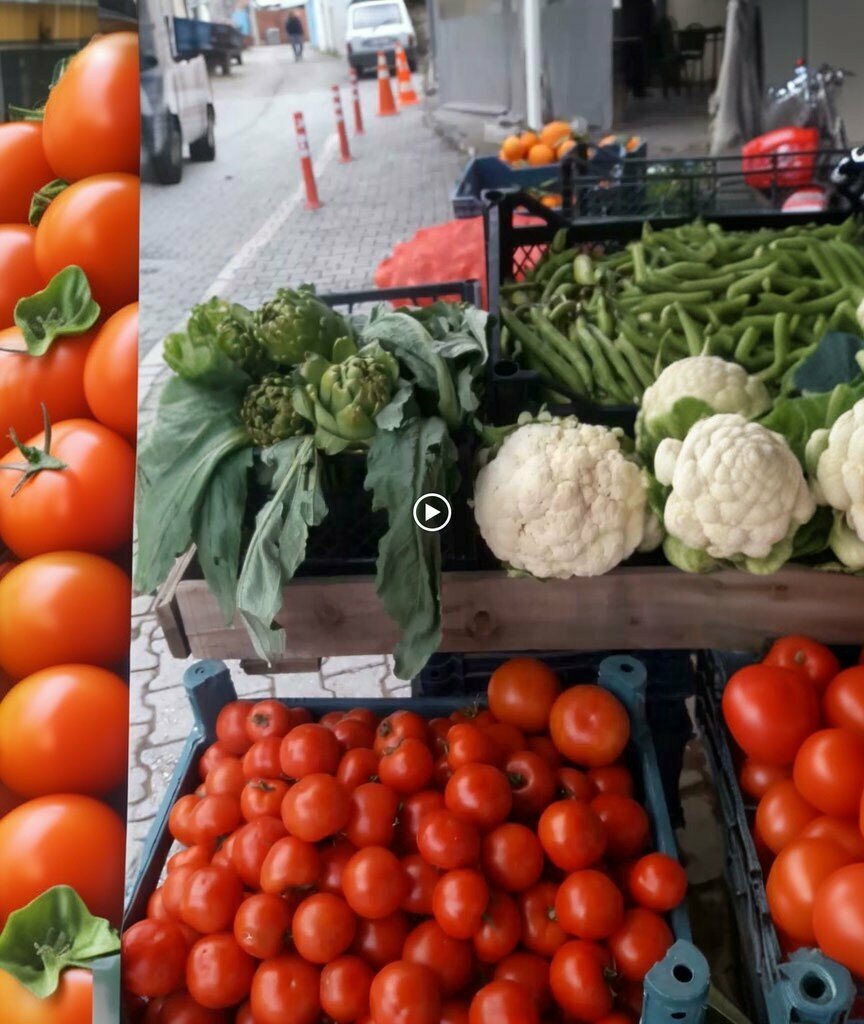 Greengrocery 4 Seasons Public Market, Kemalpasa, photo