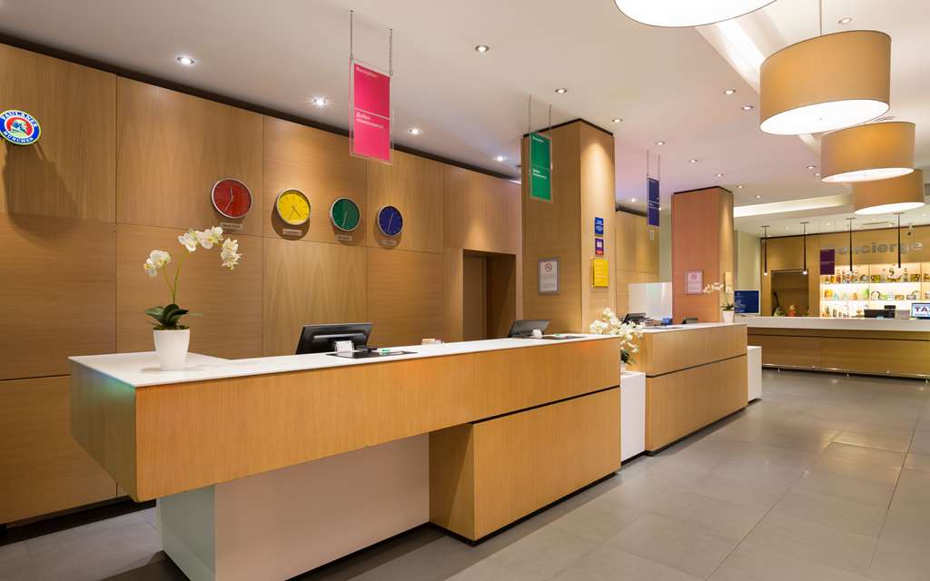 Фото Cosmos St. Petersburg Nevsky Hotel