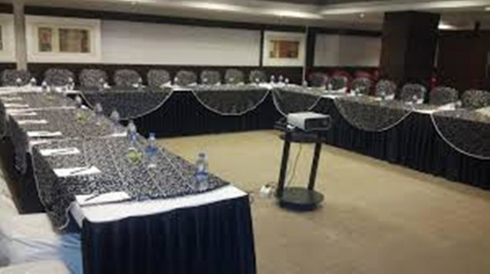 Фото Central Blue Stone