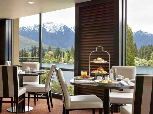 Гостиница Hotel St Moritz в Куинстауне