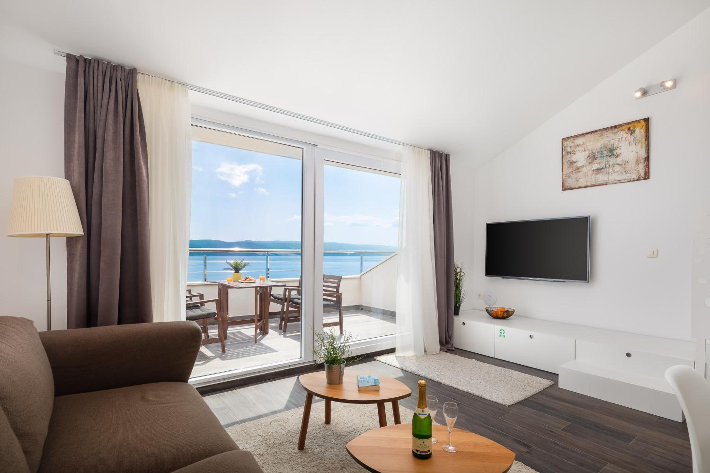 Фото Luxury Apartments Jolara