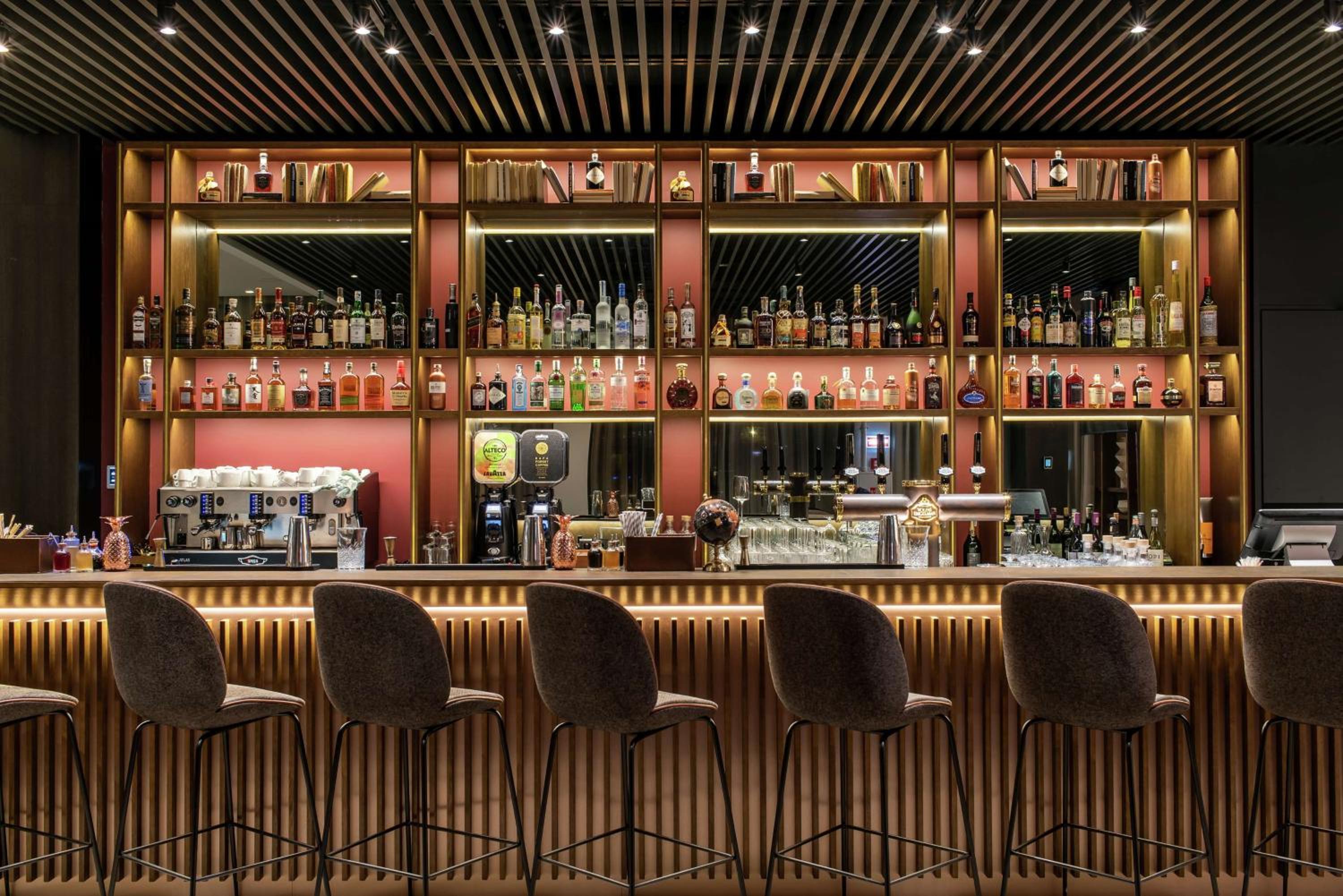 Фото Hilton Garden Inn Vilnius City Centre