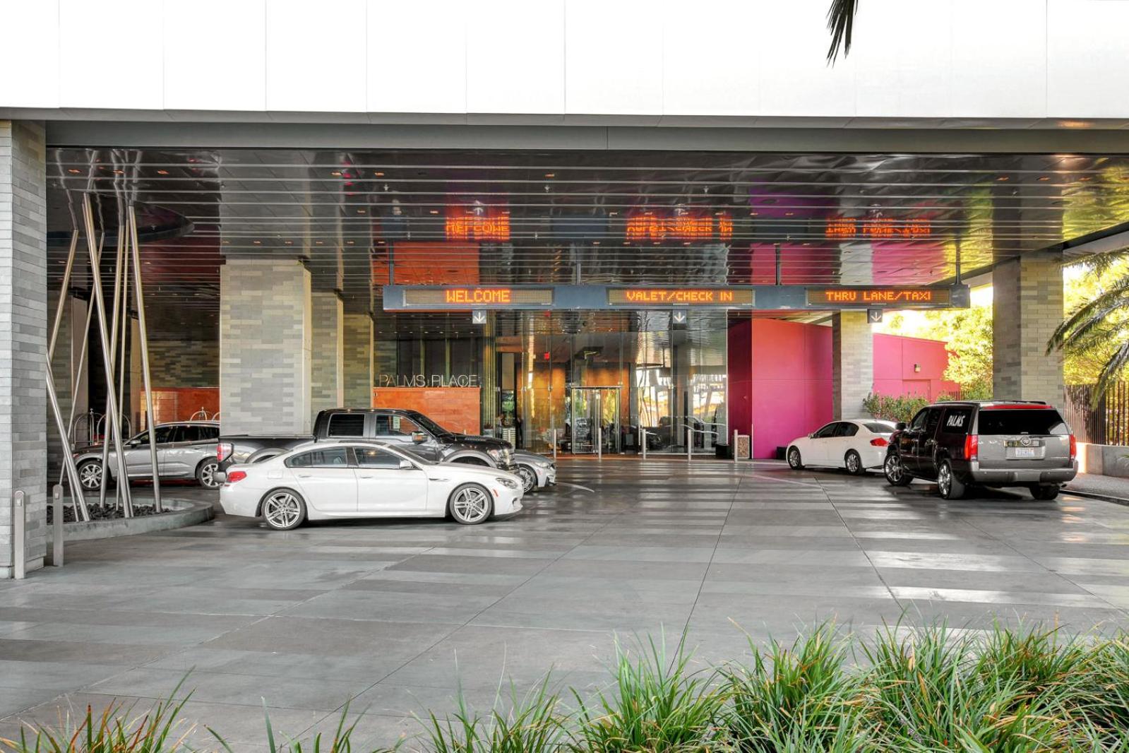 Фото Palms Place