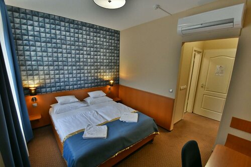 Гостиница Hotel Platan в Секешфехерваре