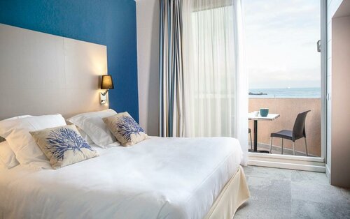 Гостиница Hôtel Port Marine - Sète в Сете