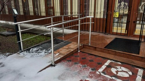 Фаллустары бар қара әйелдердің фотосуреттері